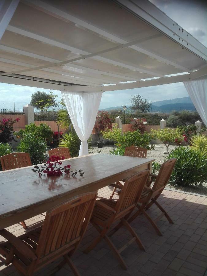 Villa Campos del Río מראה חיצוני תמונה